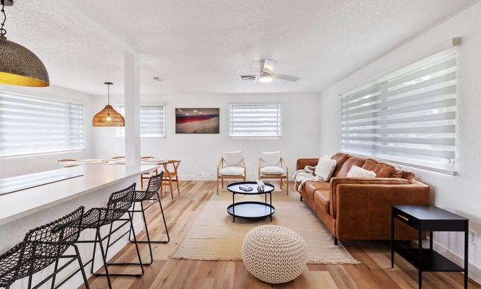 Orlando House | Cheerful 4-bedroom POOL Home, Next to Universal