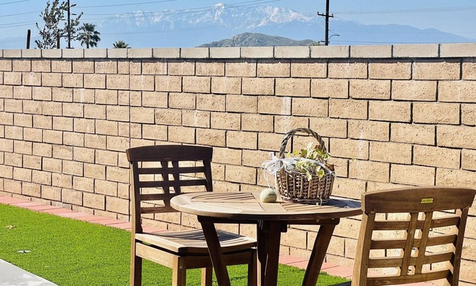 Riverside House | Cheerful 4bed2bath single story home w/park trails