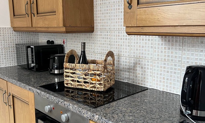 Northampton House | Cheerful 5 bedroom house with En Suite