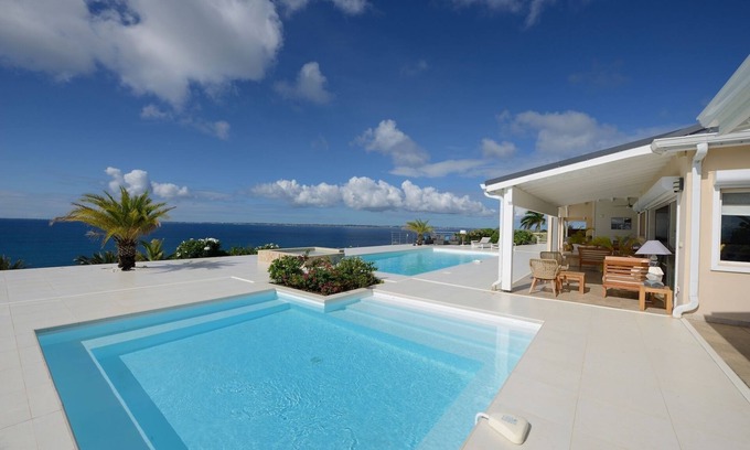 Grand Case Villa | Chef included by Fantasia Villas: Villa Dreamin Blue