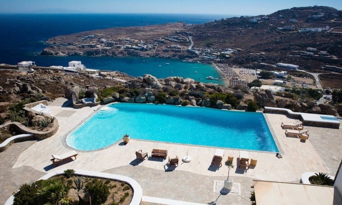 Plintri Villa | Chef included by Fantasia Villas: Paradiso Villa 17 bedrooms