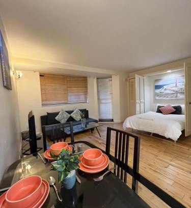 Kensington Apartment | Chelsea Warm Budget Studio Flat on Cromwell Road