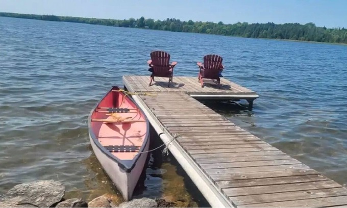 Selwyn Cottage | Chemong Lake Cottage