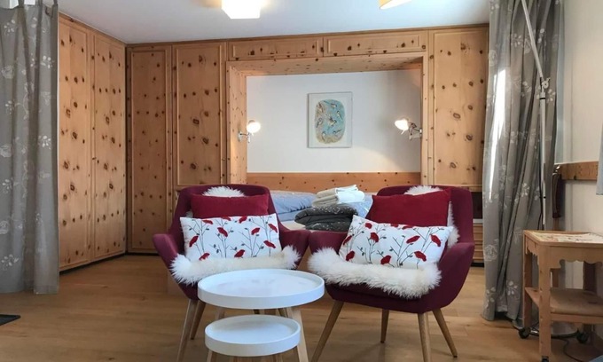 Bever Apartment | Chesa Darlux Ilg - Public transport included