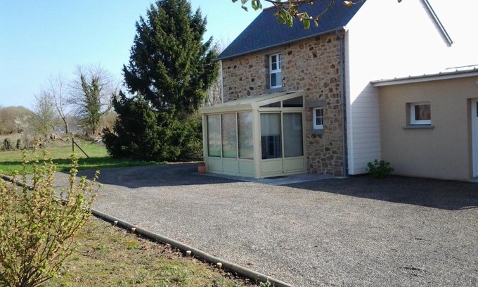 Montviron House | Chez Julien
