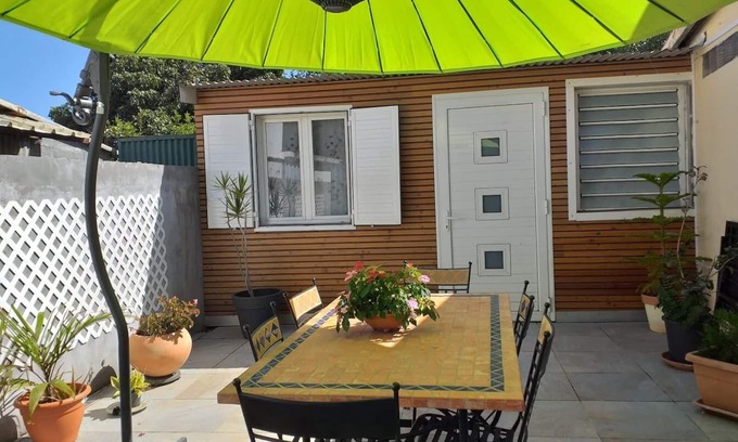 Saint-Paul House | Chez Loulou et Ninie