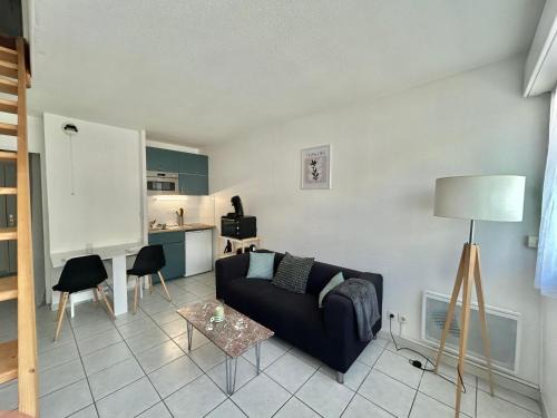 5th Arrondissement Apartment | Chez Vitta - Duplex proche Hôpitaux Universitaires de la Timone Conception