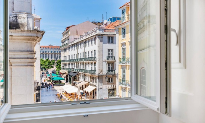 Martires Apartment | Chiado Prime Garrett Apartment