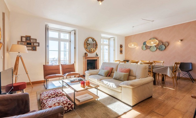 Sacramento Apartment | Chiado trindade I+II