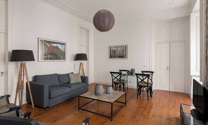 Sao Paulo Apartment | Chic 1-Bedroom in Cais do Sodré | Modern and Central