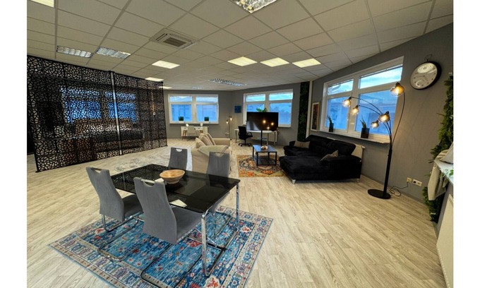 Rot Other | Chic air-conditioned studio apartment