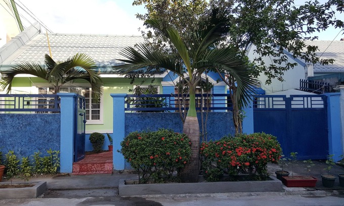 Novaliches Villa | Chic and Comfort Home near All