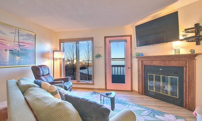 Bayfield Condo | Chic and Modern Beach Front Condo with Lake Views