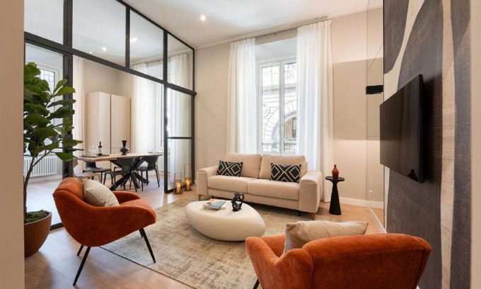 Duomo Apartment | Chic City-Centre Apartment with Patio Near the Duomo & Uffizi in Florence