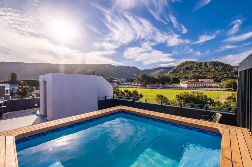 Hermanus City-Centre Apartment | Chic Coastal Hideaway