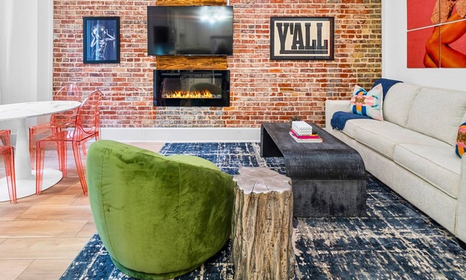 Hot Springs Apartment | Chic & Cozy Lofts in Hot Springs Downtown Hub
