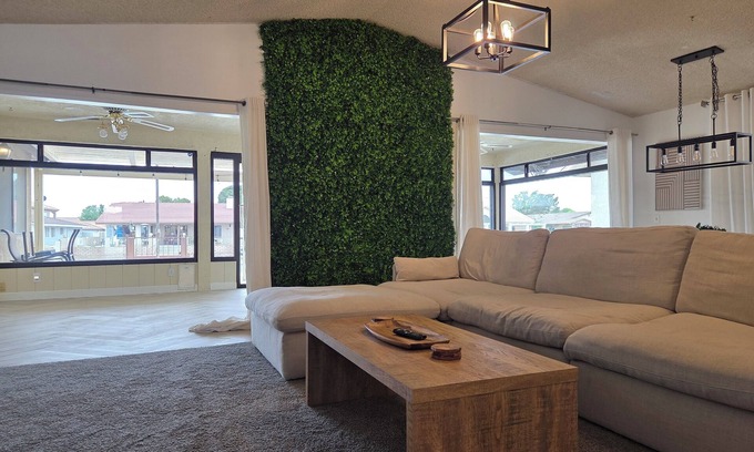 Apple Valley House | Chic Lake House