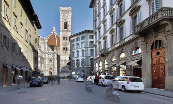 Duomo Apartment | Chic & Modern 3-Bedroom Apartment in Florence's Historic Centern