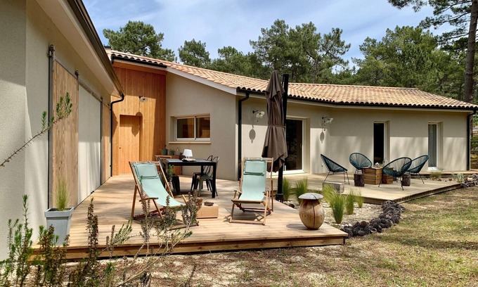 Maubuisson House | Chic Retreat by the Dunes