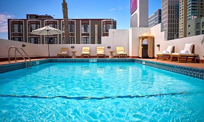 Downtown San Francisco Hotel | Chic Stay with Heated Pool, Steps from Union Square & Popular Attractions