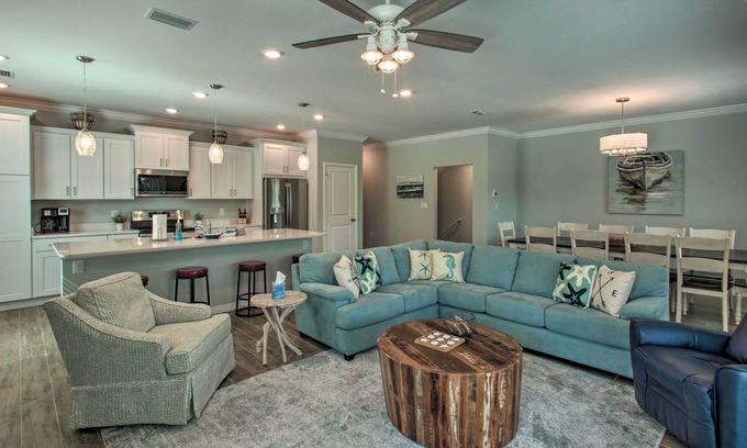 Ono Island Villa | Chic Villa w/ Pool Access, Boardwalk to Beach!