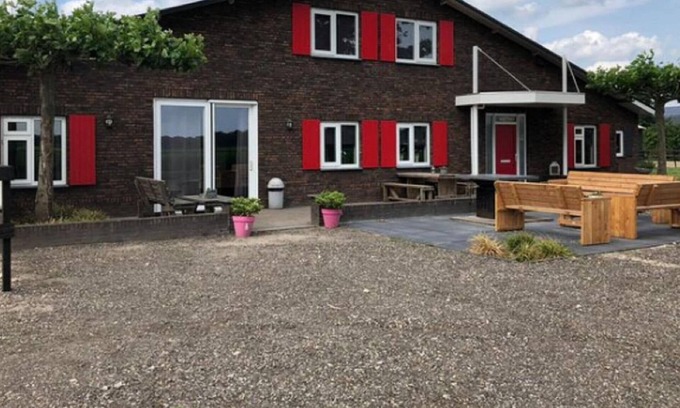 Venhorst Other | Child-friendly holiday home in Venhorst with a large garden