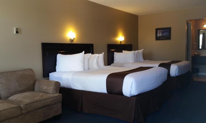 Sundre Hotel | Chinook Country Inn