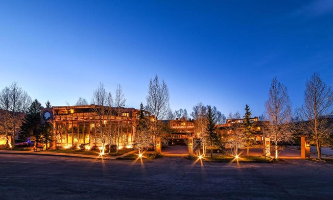 Solar Ranch Resort | Chipeta Lodge