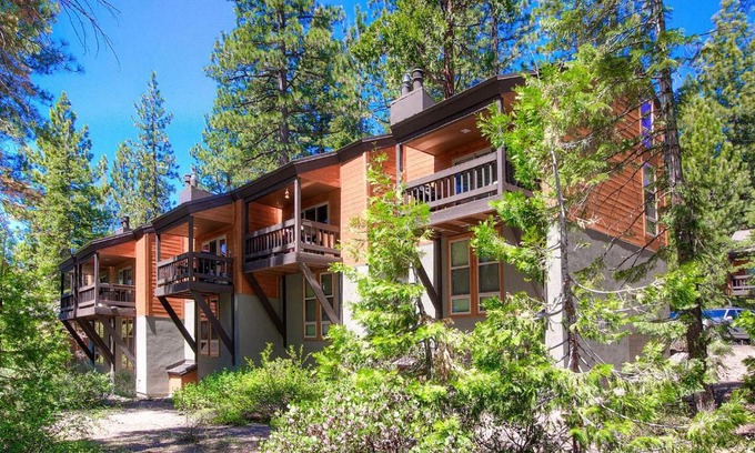 Dollar Point House | Chipmunk Chalet by Lake Tahoe Accommodations