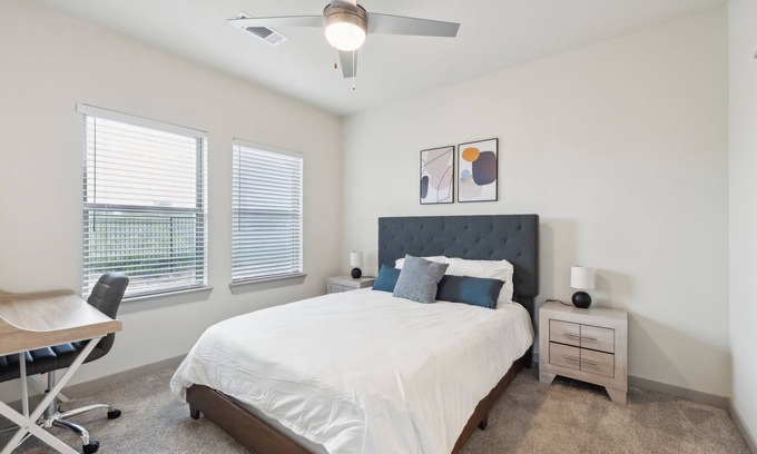 Cleburne Apartment | Chisholm Trace 222 I Comfy 2 Bed 2 Bath