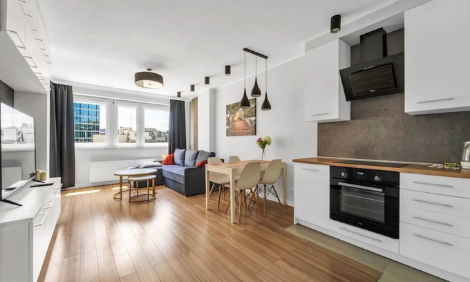 Centrum Apartment | Chmielna Downtown Apartments by Rentujemy