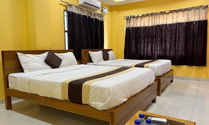 Tiruchirappalli Hotel | Cholas Castle inn