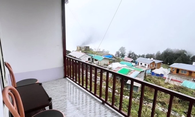 Dugalbitta Hotel | Chopta Gaurav Hotel