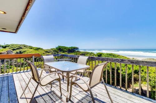 Rockaway Beach House | Chris's Oceanfront Getaway