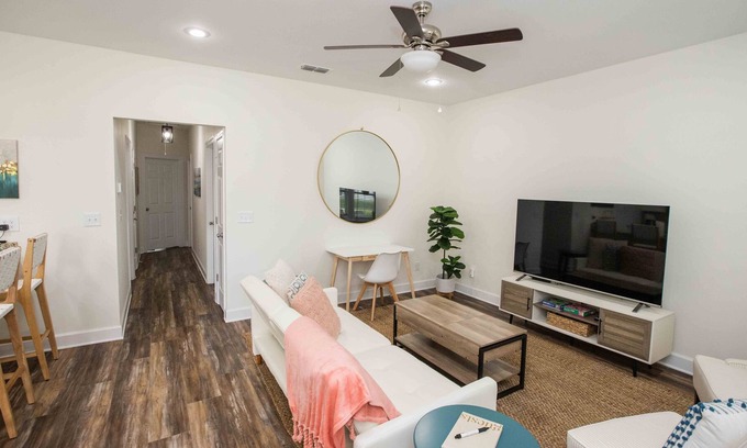 Thomasville Cottage | Christine's Cottage - in the heart of Thomasville