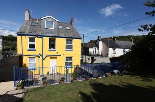 Saltash House | Chy An Littleton Country House