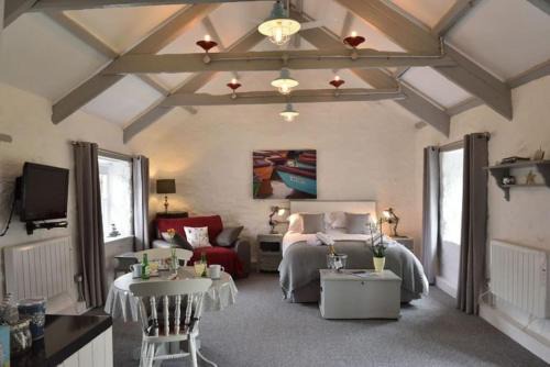 Chysauster Bed & Breakfast | Chypons Farm Bed & Breakfast
