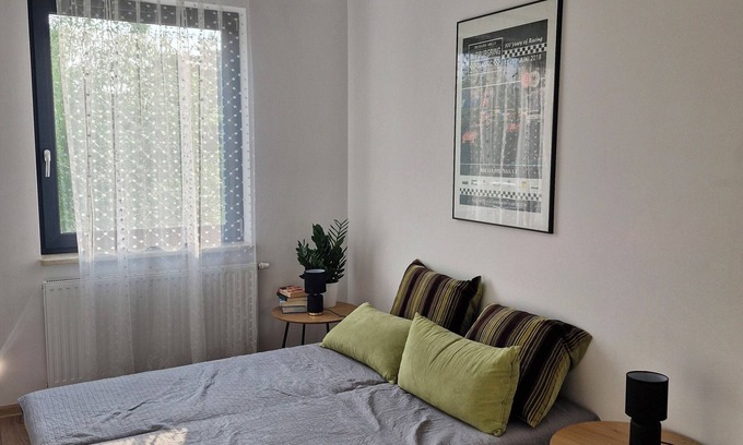 Zakrzowek Apartment | Cichy apartament z balkonem i prywatnym parkingiem