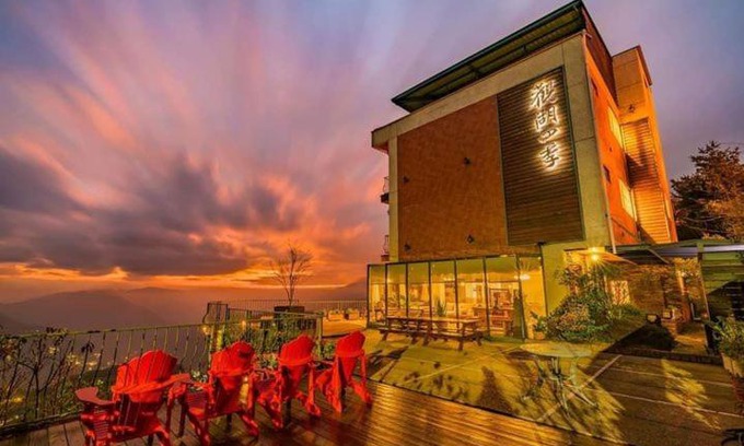 Ren'ai House | Cingjing Four Seasons B&B