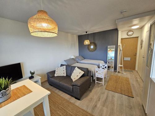 Iisalmi Apartment | City Apartment with Lakeview in Iisalmi