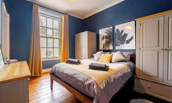 Central Aberdeen Apartment | City Centre - 1 Bed - Sleeps 2 - Pet Friendly