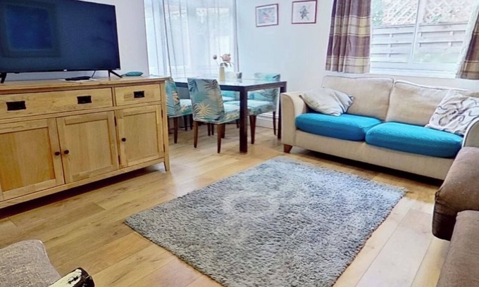 Southend-on-Sea Apartment | City centre apartment, very central yet only 5 minutes to the beach!