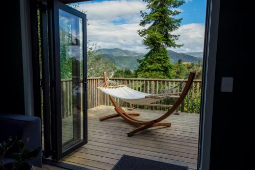 Nelson House | City Convenience & Rural Views in Nelson City