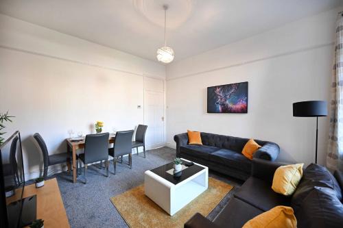 Heaton Apartment | City Delight, Free Parking
