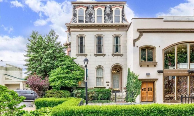 Grand Center House | City House