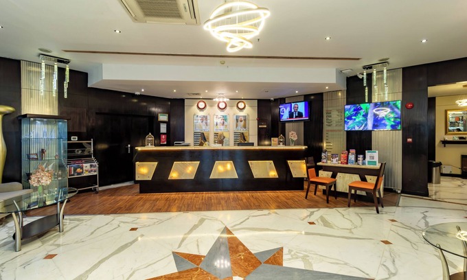 Al Mankhool Hotel | City palace Hotel