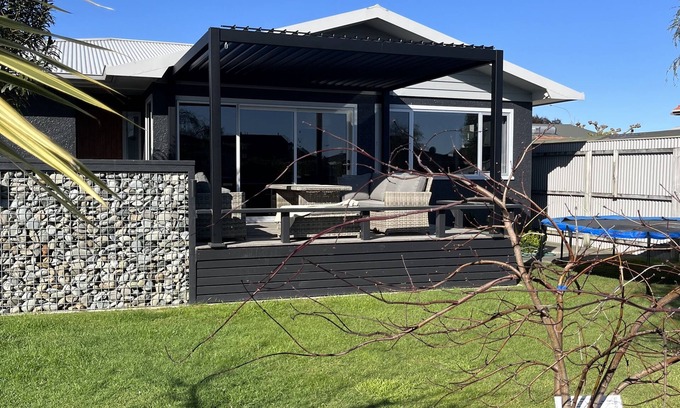 Nelson House | City vibes on Cambria