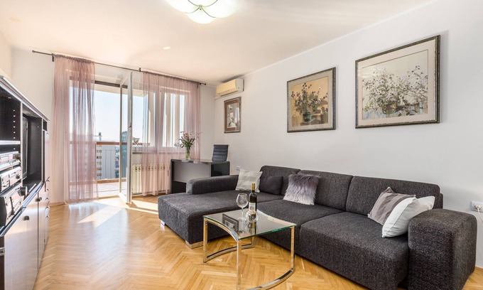 Rijeka Apartment | City View Apartment Rijeka, 5 people, balcony, free WiFi, great location