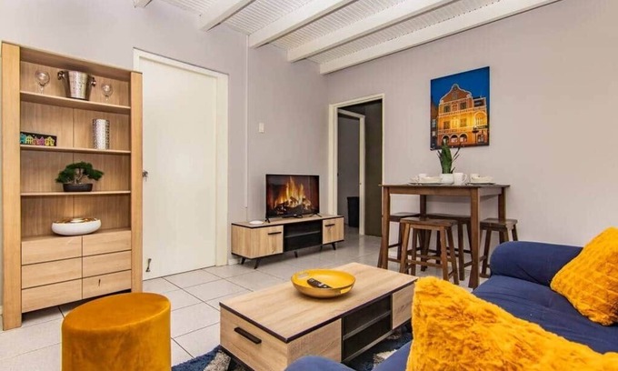 Colon Apartment | Citylife Apartments - Pool/Free Parking/in Willemstad. Apartment - E
