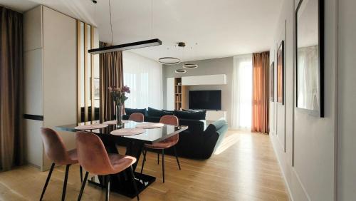 Sector 6 Apartment | Citylights Home View